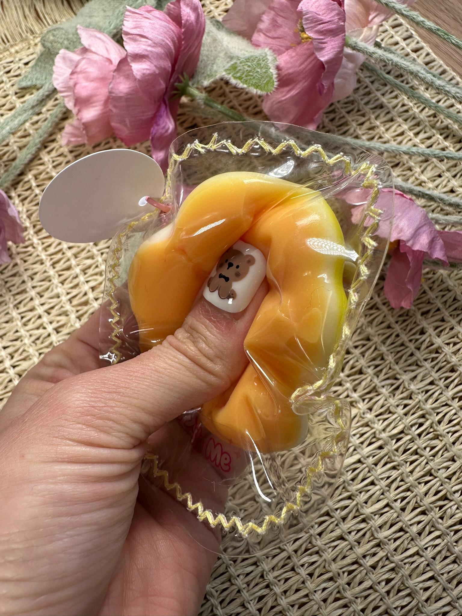 Candy Corn Paw Taba Squishy thumbnail 3