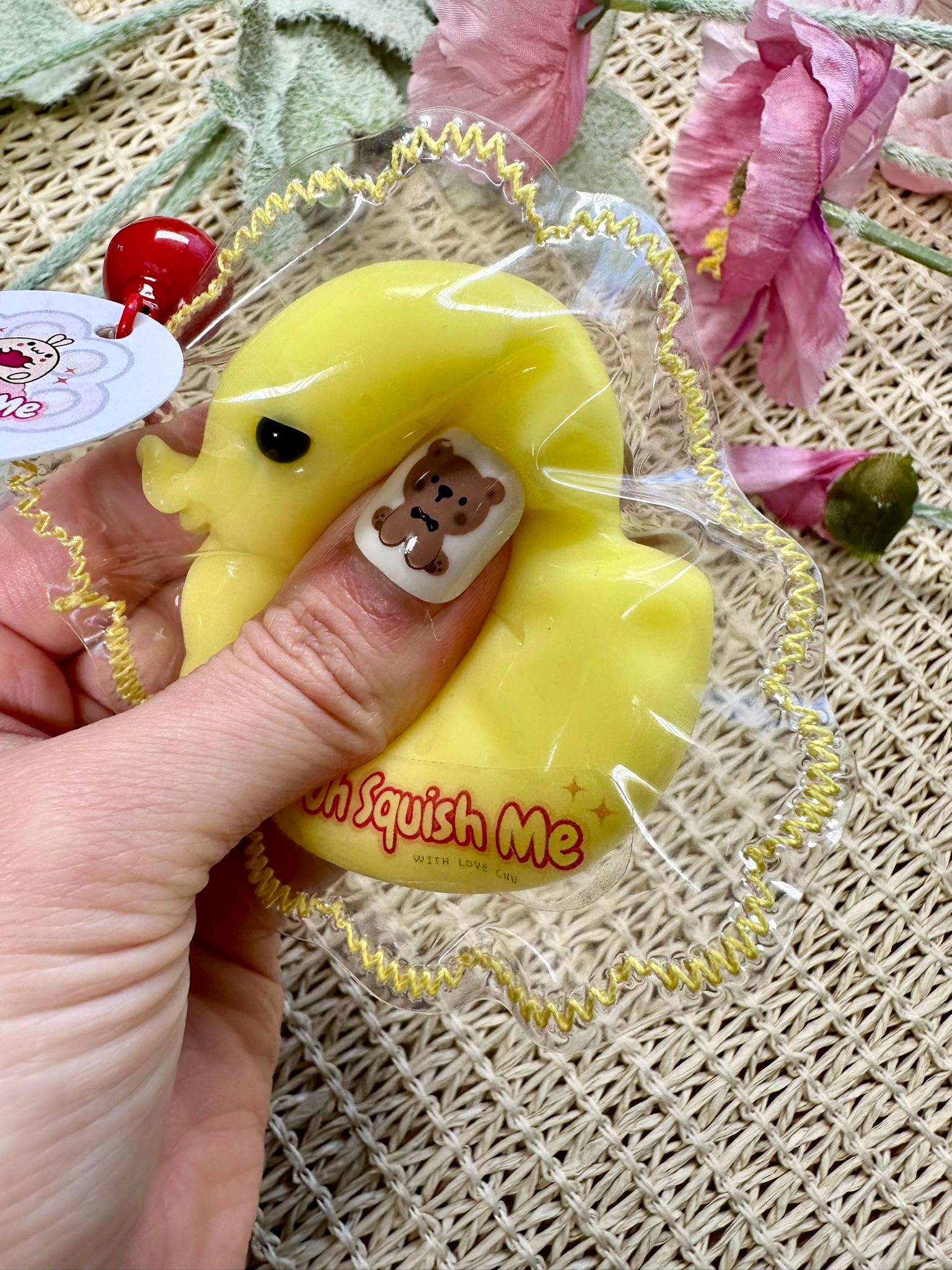 Pretty Little Duckling Squishy thumbnail 3